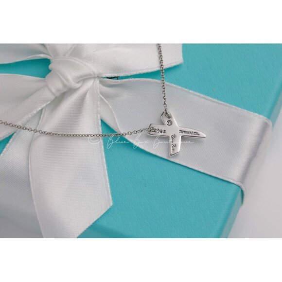 Tiffany & Co. Necklace Paloma Picasso X Kiss Sterling Silver Necklace 16" Chain - Picture 3 of 7